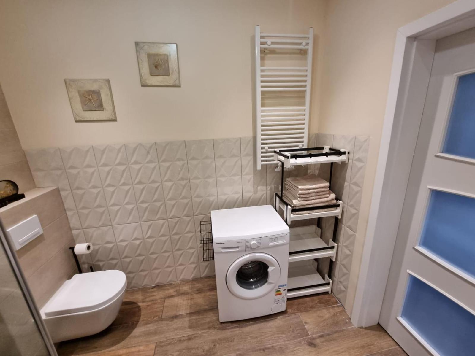 Megi Apartment *